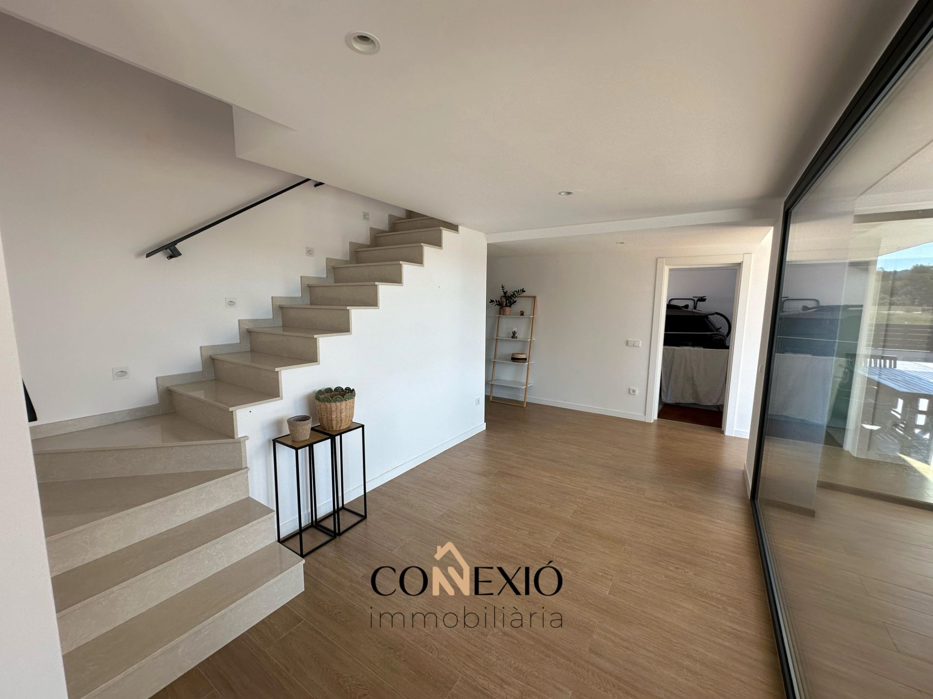 House or chalet for sale in Medinyà  with Air Conditioner, Heating and Private garden