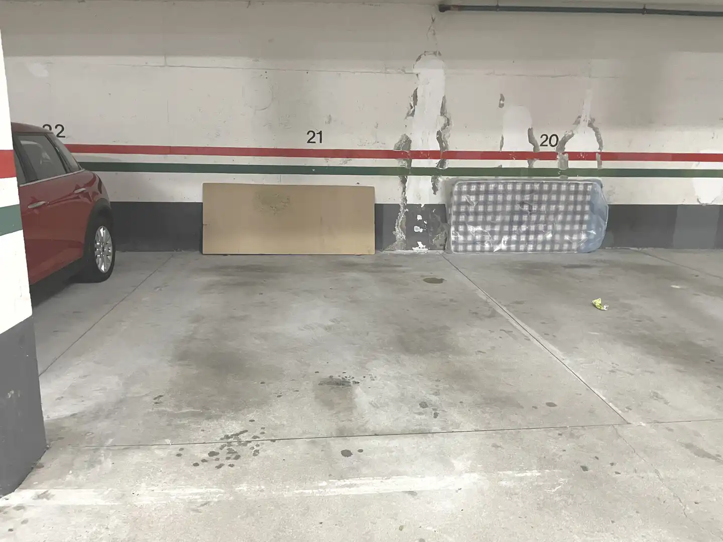 Parking de Piso en venta en Salamanca con Calefacción, Parquet y Balcón