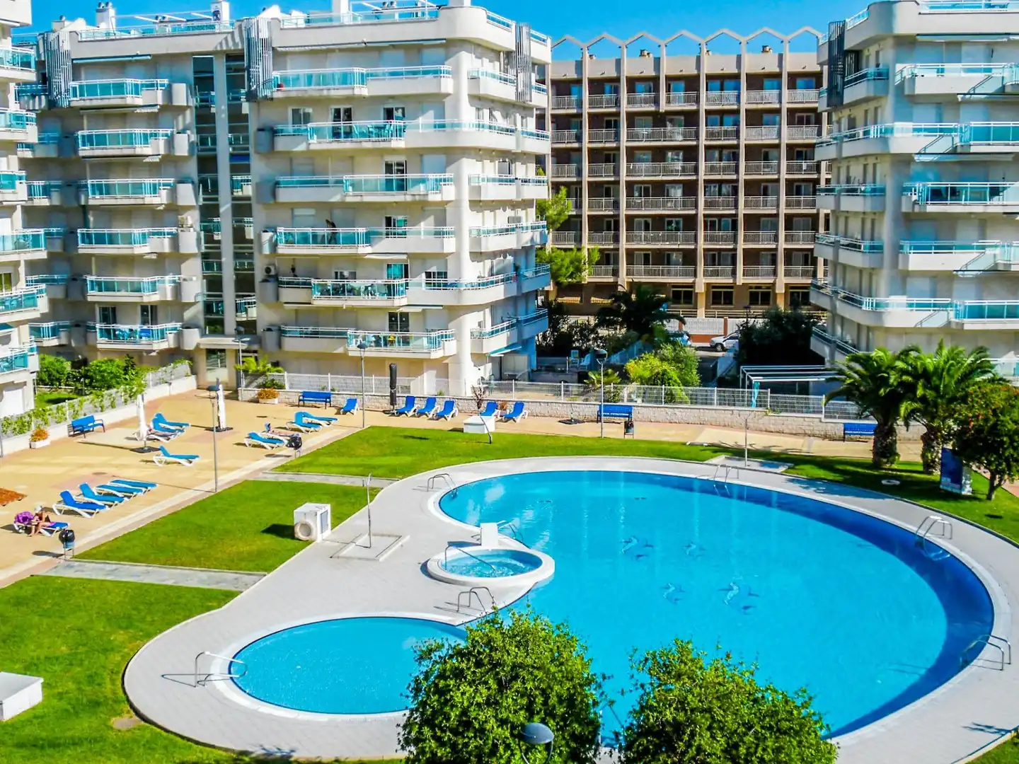 Piscina de Piso en venta en Salou con Aire acondicionado, Jardín privado y Terraza