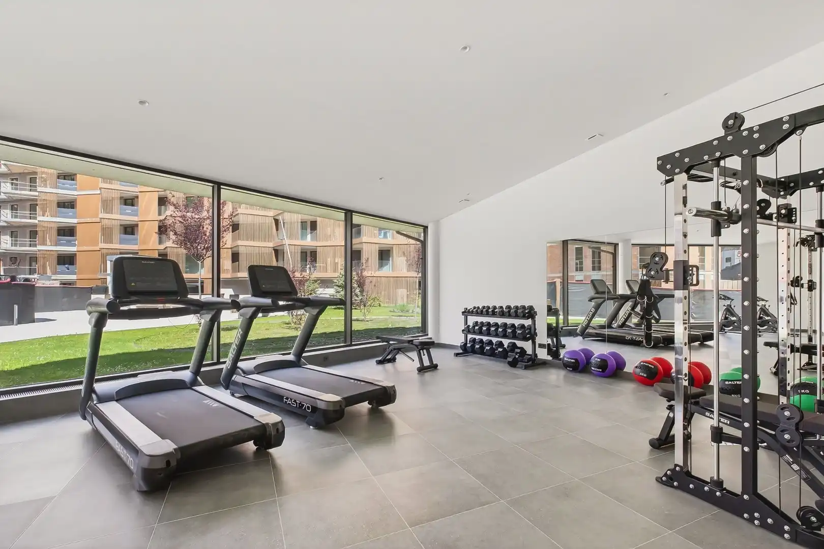 Ground floor with pool to rent in Av. Tarragona White Angel, imagen 19