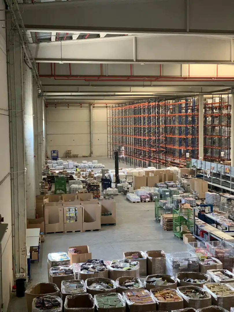 Nau industrial de lloguer en Alovera amb Calefacció i Alarma