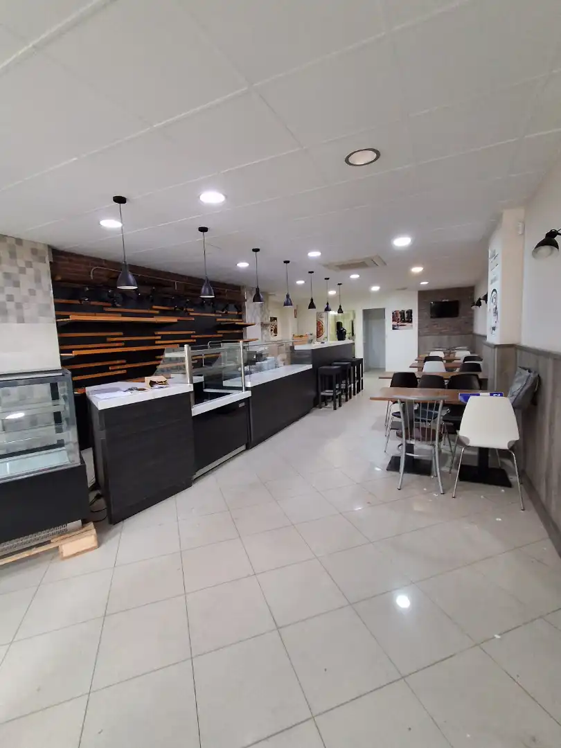 Local comercial en venta en Gran Via de les Corts Catalanes, imagen 2