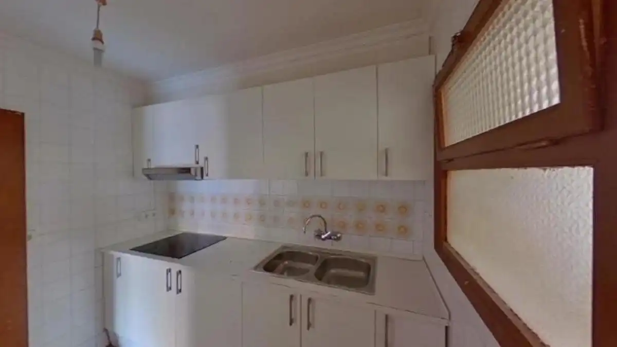 Kitchen of Apartments for sale in Salt  with Balcony