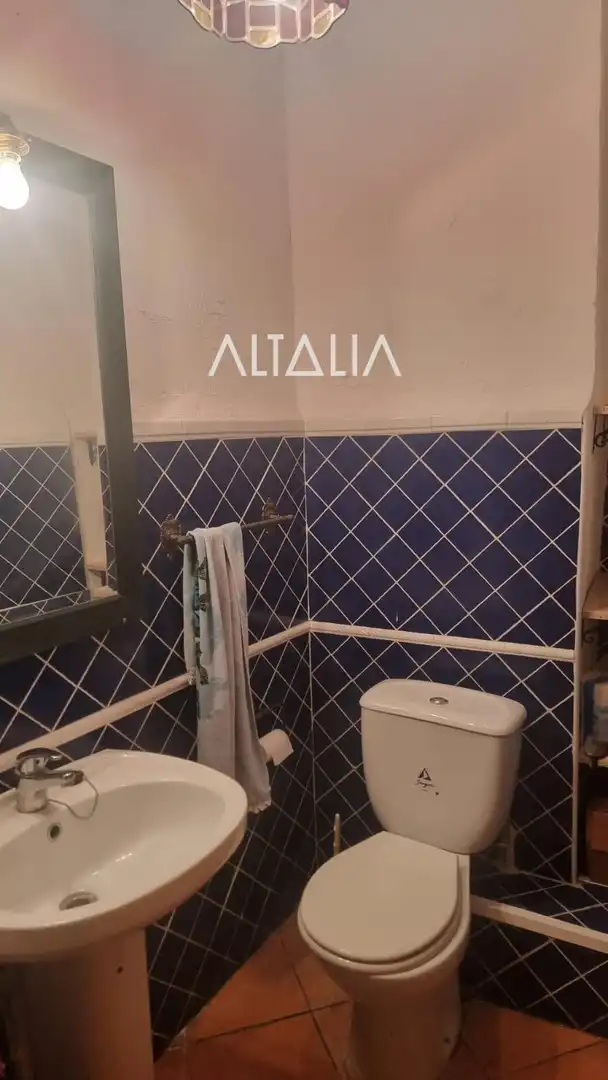 Baño de Piso de alquiler en Cuenca con Amueblado