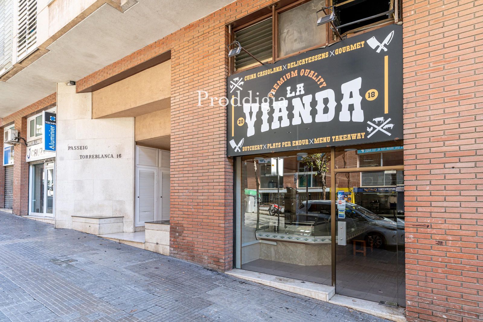 Premises for sale in Sant Cugat del Vallès  with Air Conditioner