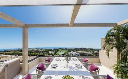 Terrassa de Apartament en venda en Benalmádena amb Aire condicionat, Calefacció i Jardí privat