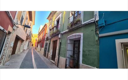 Vista exterior de Casa o xalet en venda en Villena amb Terrassa