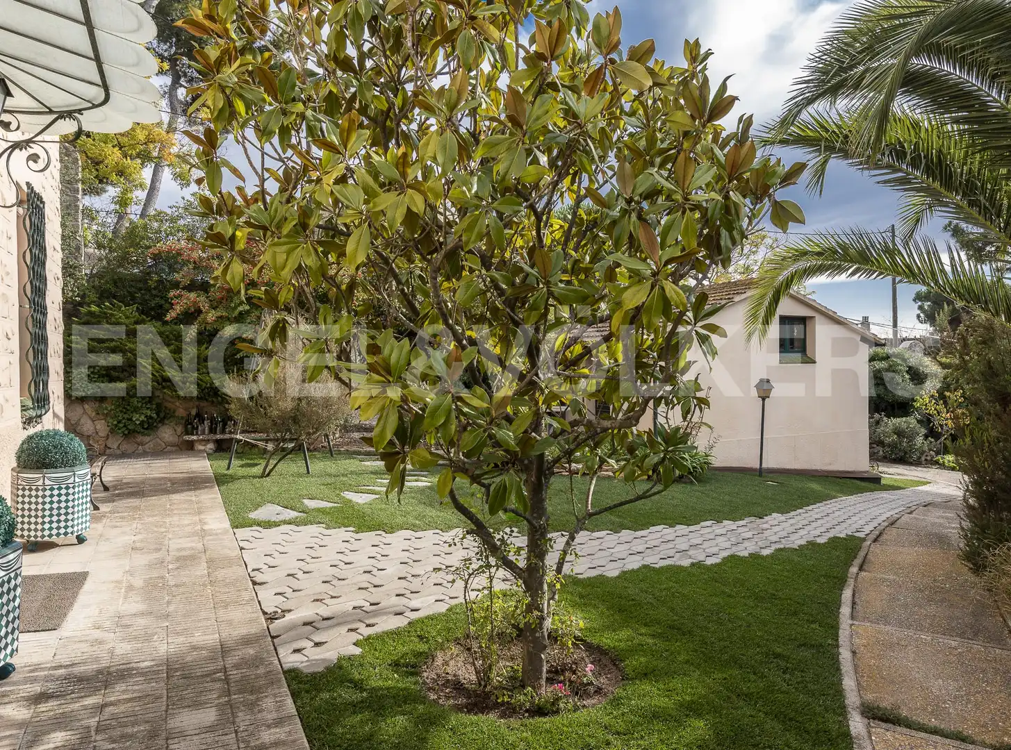 Garden of Houses for sale in Barcelona  with Heating, Storage room and Swimming Pool