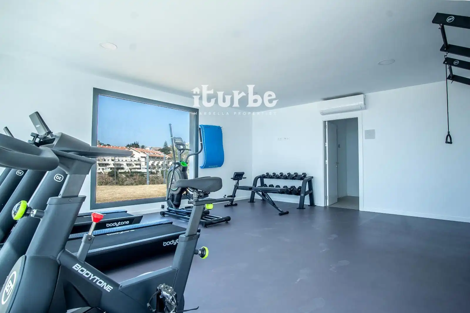 Flat with pool to rent in Avenida de Fuengirola, imagen 34