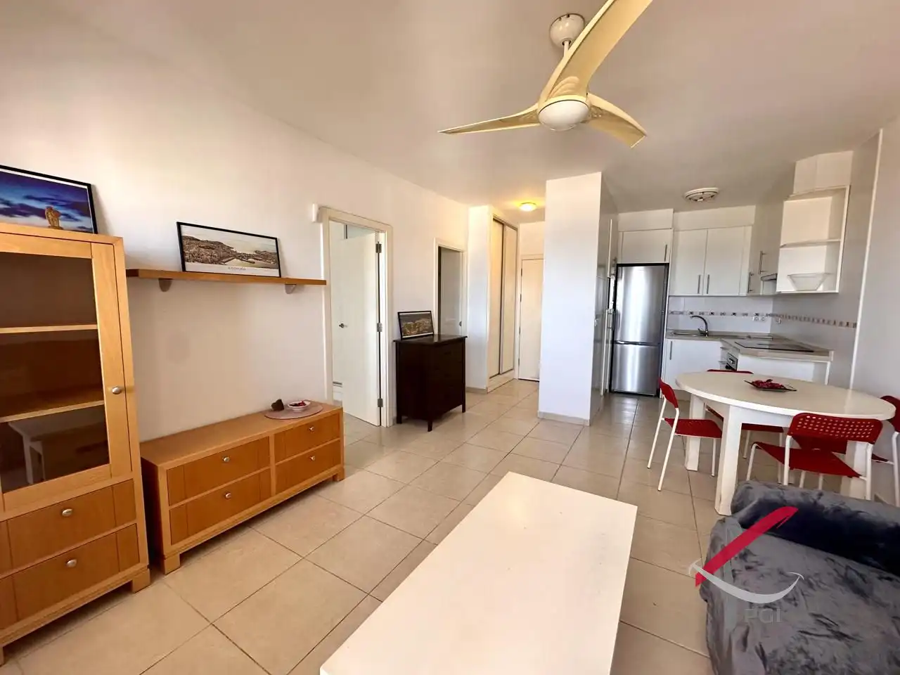 Sala de estar de Piso en venta en Adeje con Terraza y Piscina comunitaria