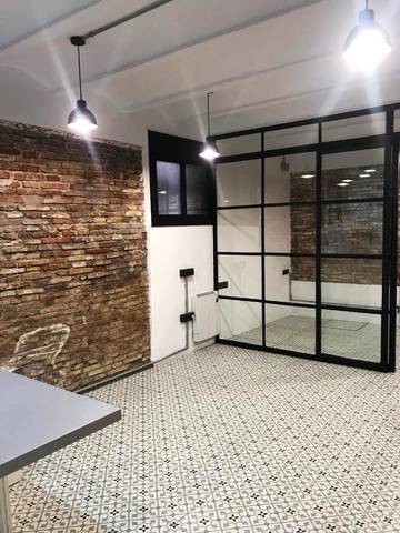 Local comercial en Alquiler en Carrer del Pintor Josep Pinós en Horta