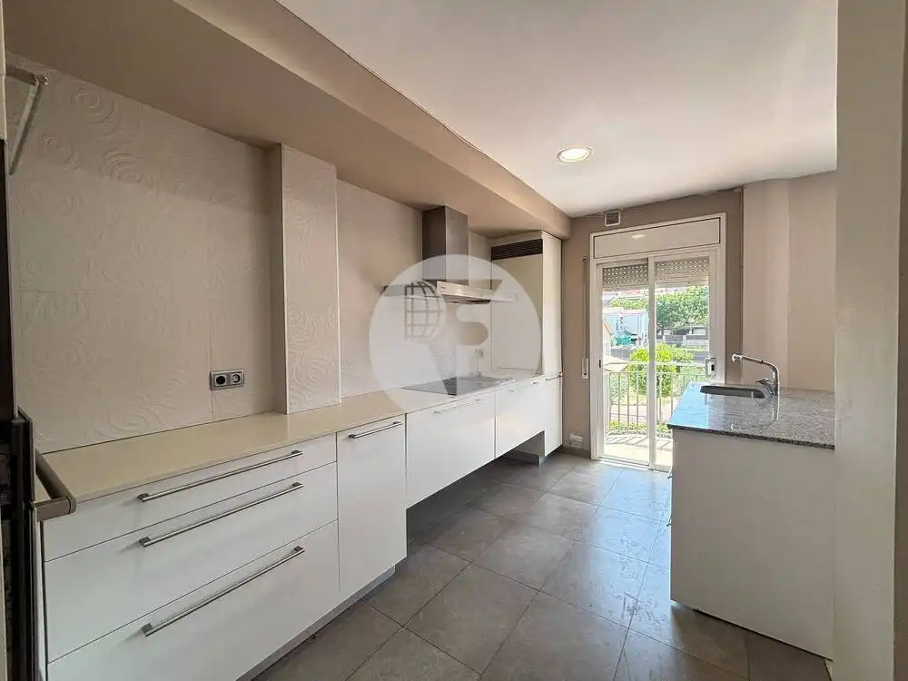 Kitchen of Flat for sale in Les Franqueses del Vallès  with Air Conditioner, Heating and Terrace