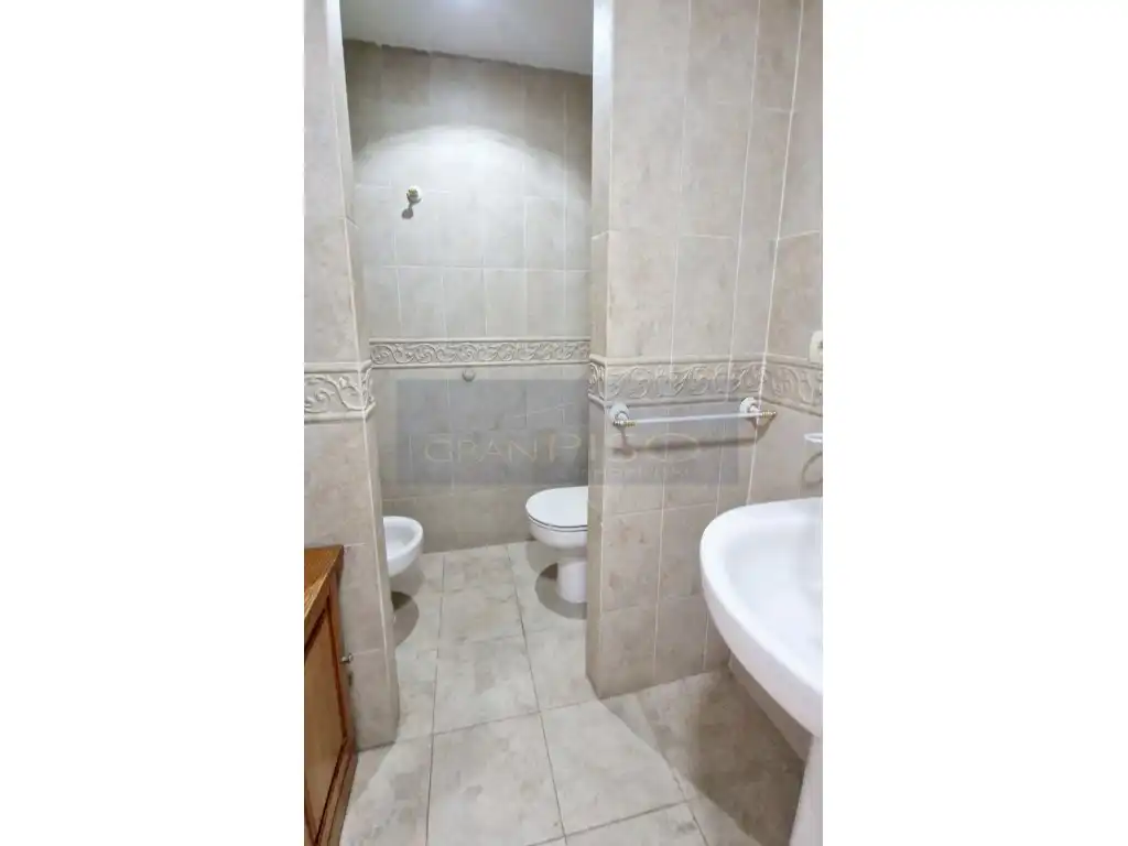 Baño de Apartamento en venta en Manilva con Terraza y Piscina