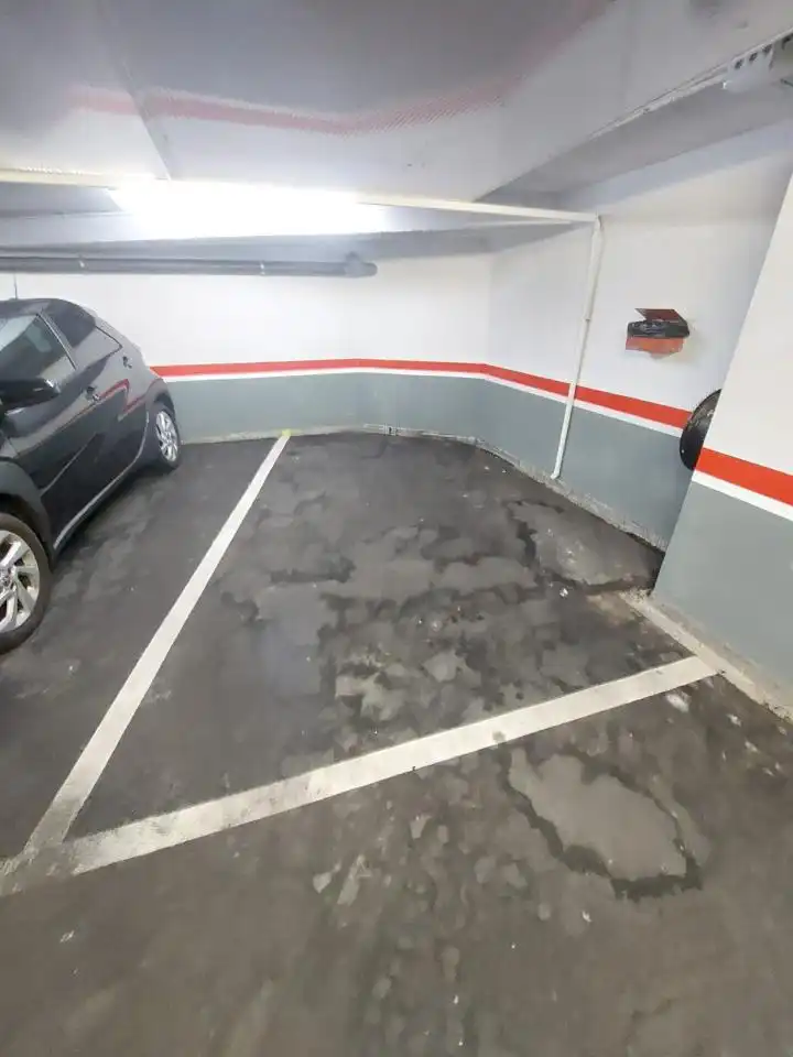 Parking to rent in Centro