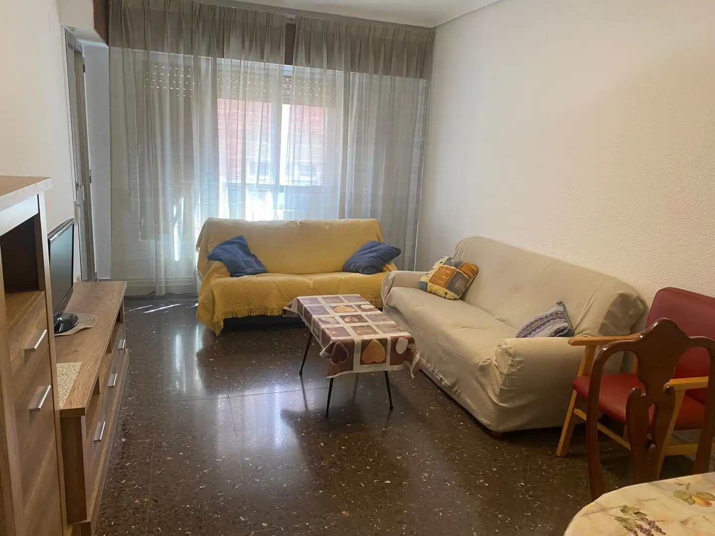 Flat with lift to rent in Feria