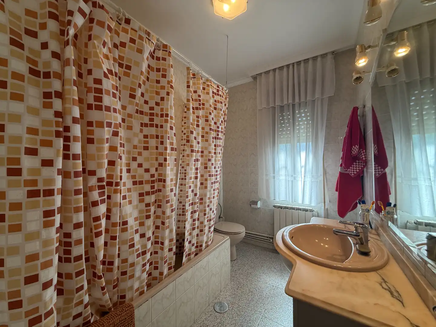 Badezimmer von Haus oder Chalet zum Verkauf in Colmenar de Oreja mit Heizung, Privatgarten und Terrasse