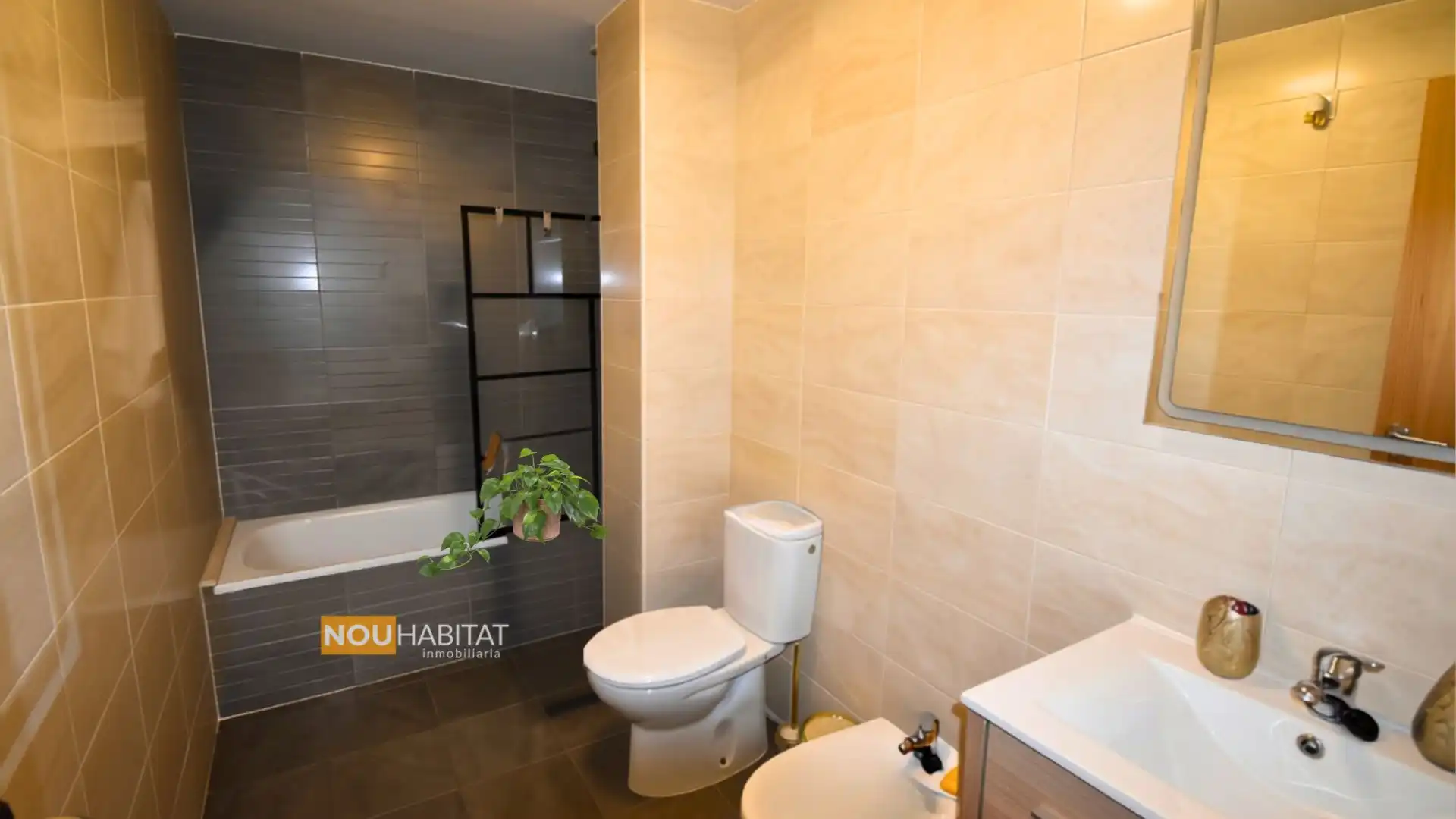 Baño de Planta baja en venta en Montserrat con Terraza