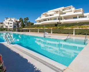 Piscina de Apartament de lloguer en Estepona amb Aire condicionat, Terrassa i Piscina