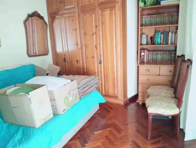 Schlafzimmer von Wohnung zum Verkauf in Santander mit Parkett, Möbliert und Waschmaschine