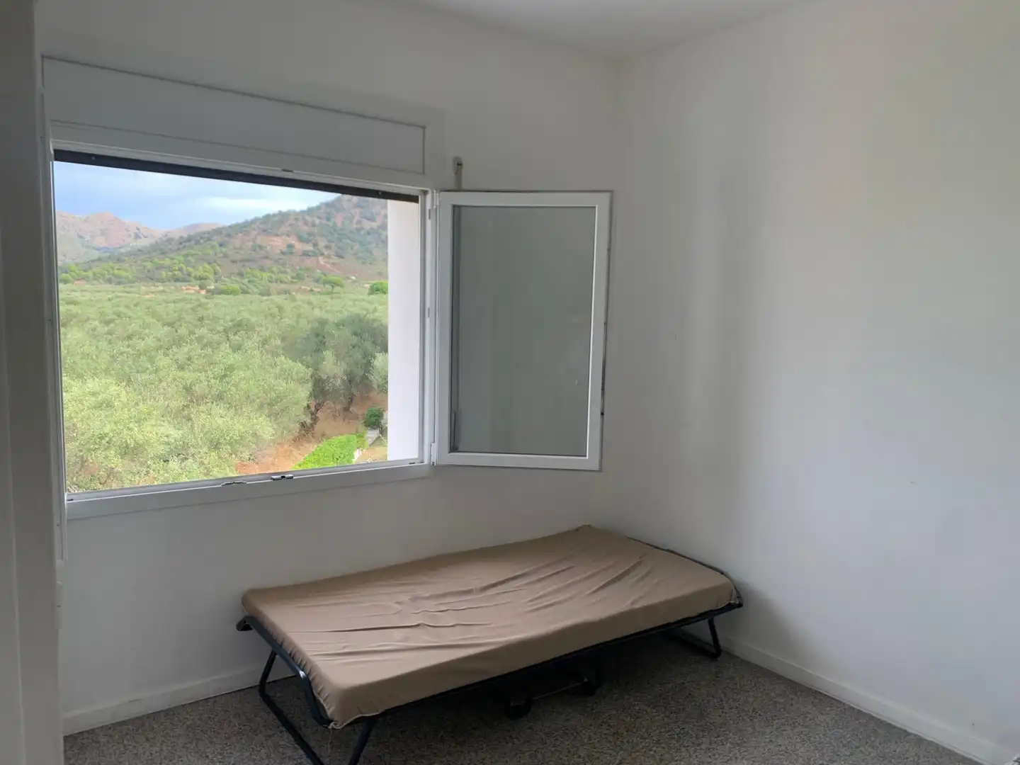 Bedroom of Flat for sale in Roses  with Air Conditioner, Heating and Terrace