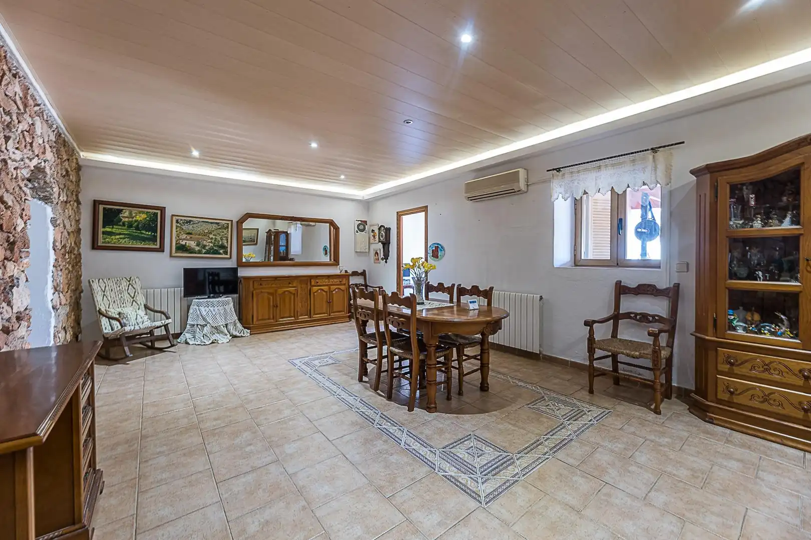 Esszimmer von Country house zum Verkauf in  Palma de Mallorca mit Klimaanlage, Heizung und Privatgarten