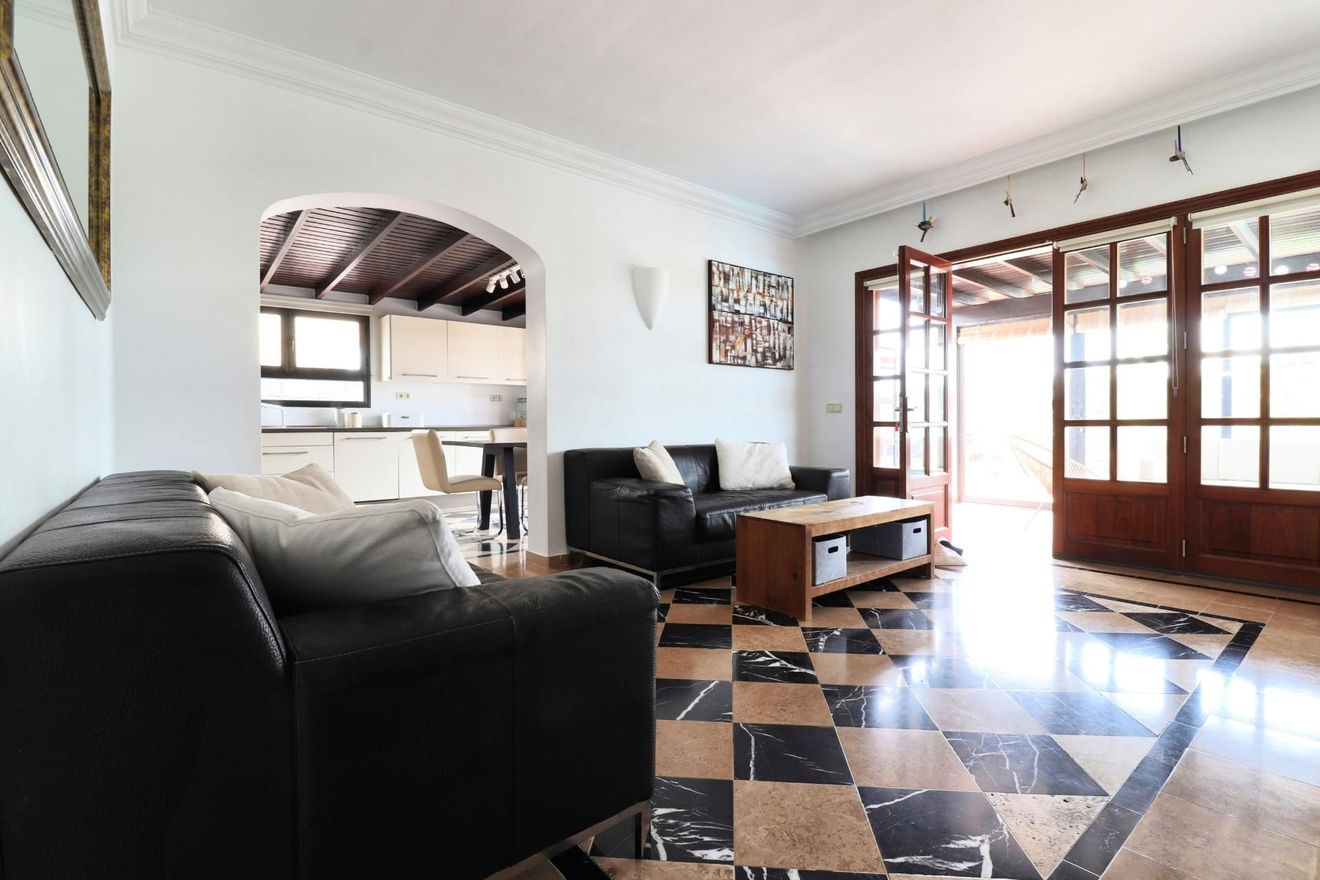 Sala d'estar de Casa o xalet en venda en Yaiza amb Aire condicionat, Jardí privat i Terrassa