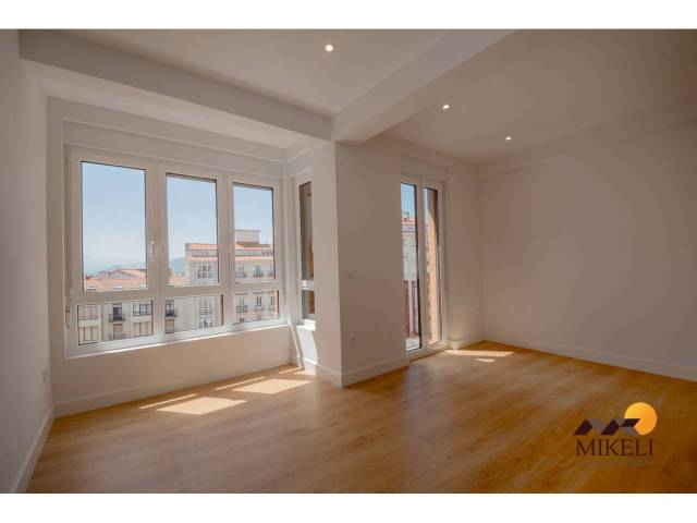 Piso en Alquiler en REINA VICTORIA, 47 en Puerto Chico