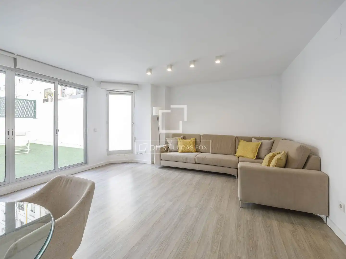 Wohnzimmer von Wohnung zur Miete in Valencia mit Klimaanlage, Heizung und Parkett