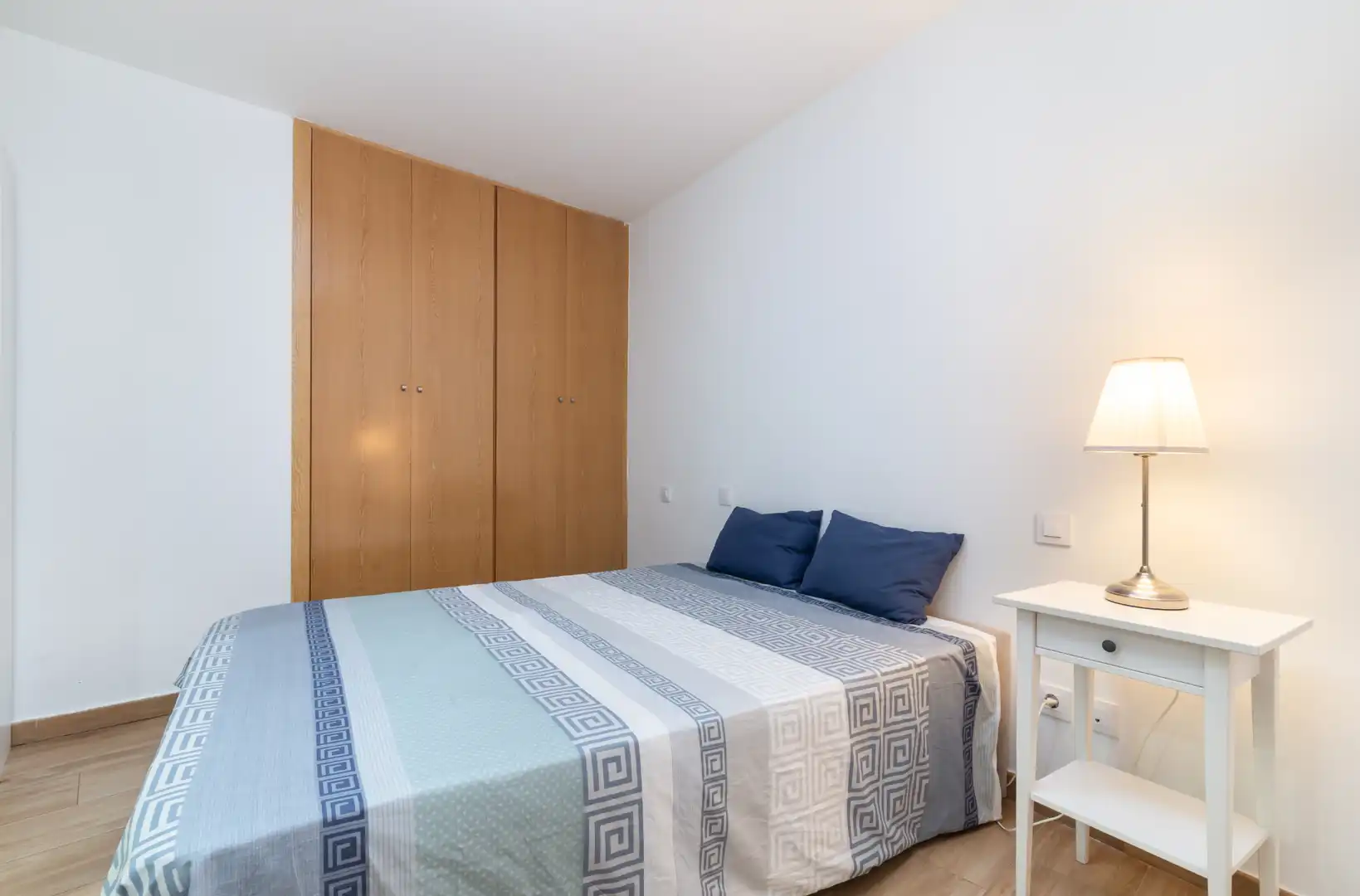Dormitori de Apartament en venda en Madrid amb Aire condicionat, Calefacció i Moblat