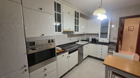 Foto 5 de Casa adosada en venda a Rúa Da Ribeira, Bertamirans, Ames