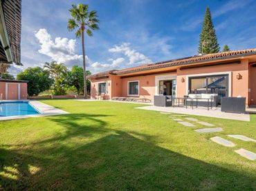 Haus mit Pool zur Miete in Estepona Pueblo