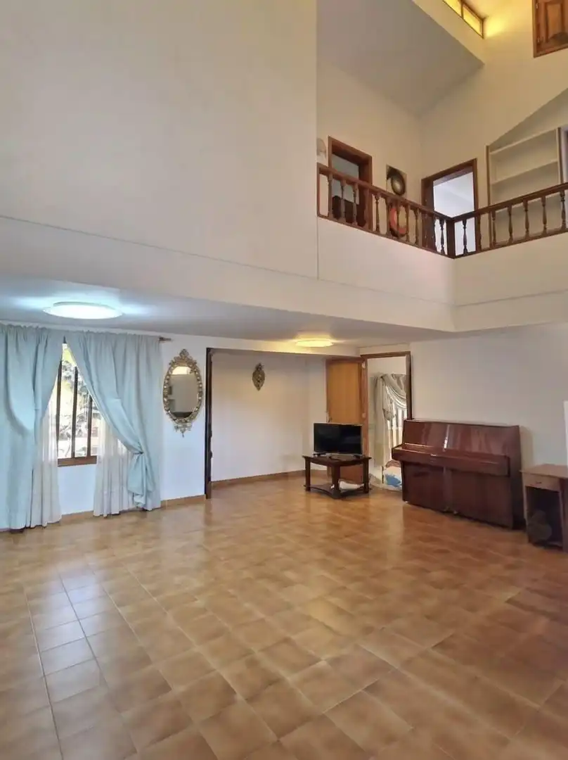 Sala d'estar de Casa o xalet en venda en Santa Brígida amb Jardí privat, Terrassa i Traster