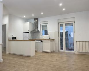 Cuina de Apartament de lloguer en Ponferrada amb Calefacció, Parquet i Terrassa