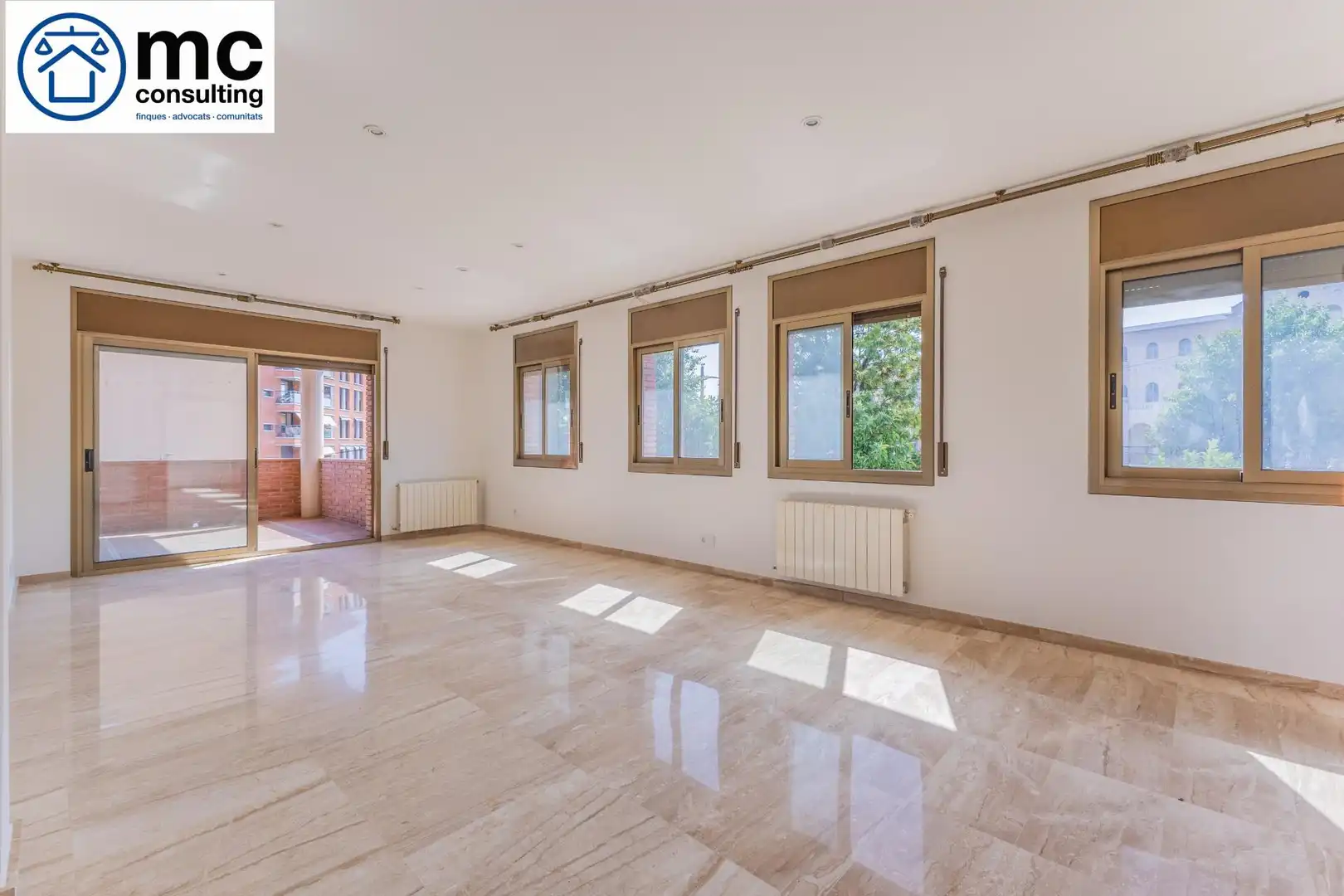 Casa amb jardí en venda a Avenida de Puig i Cadafalch, imagen 8