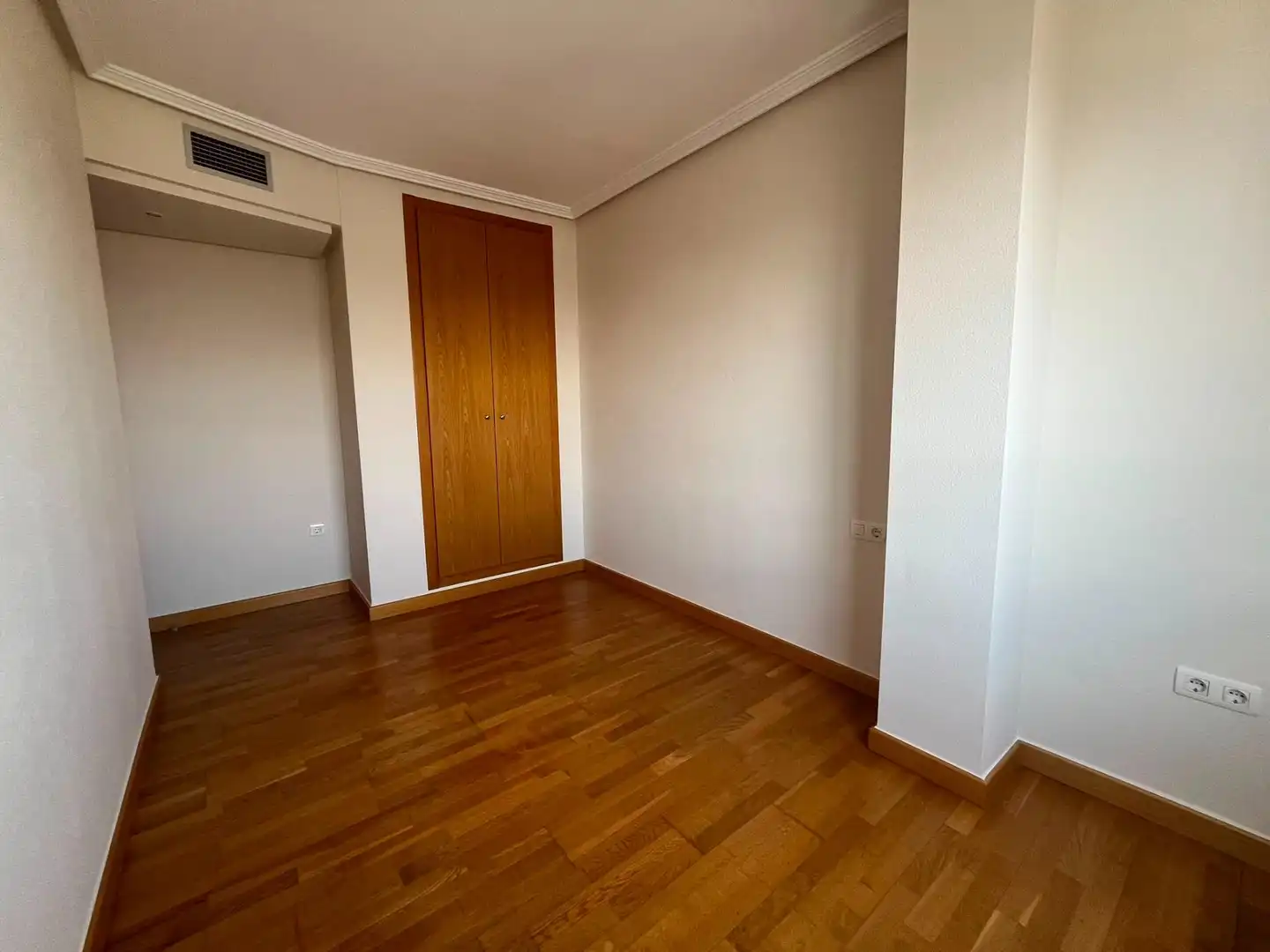 Schlafzimmer von Wohnung zur Miete in Murcia mit Klimaanlage, Heizung und Abstellraum