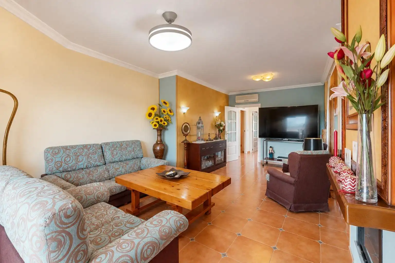 Detached house with garden for sale in Calle JACINTO BENAVENTE, imagen 2