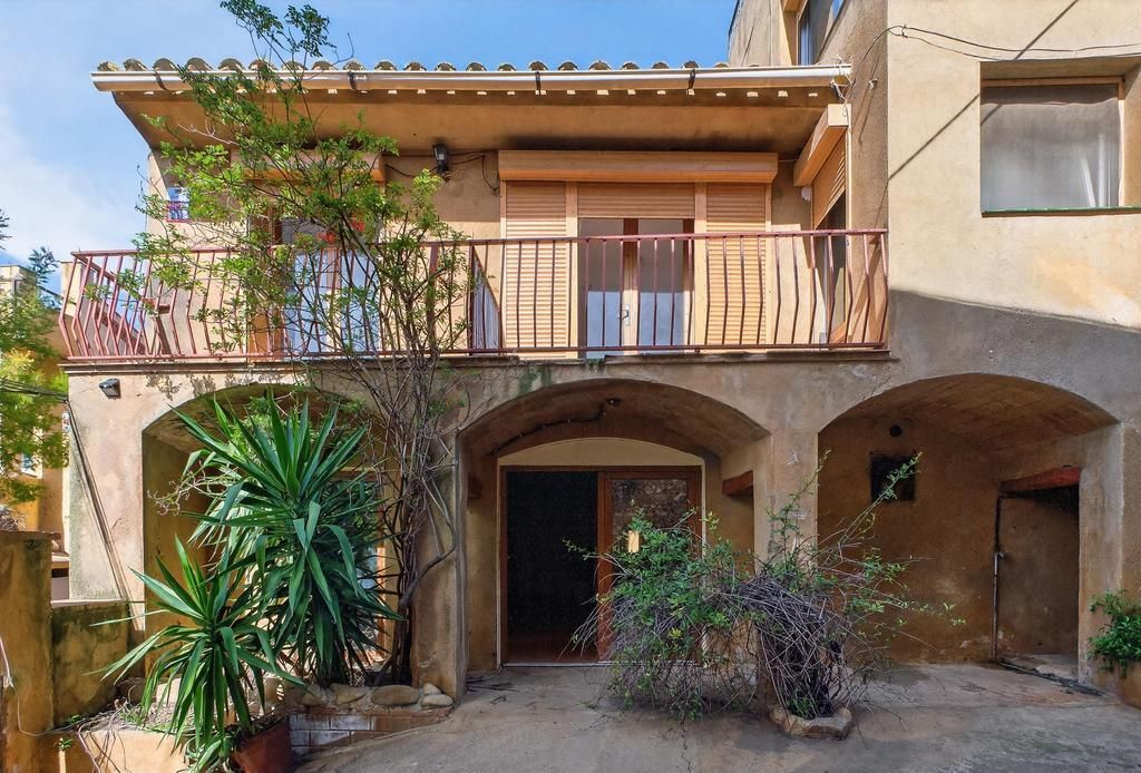 Vista exterior de Casa o chalet en venta en Vilaür con Jardín privado, Terraza y Piscina