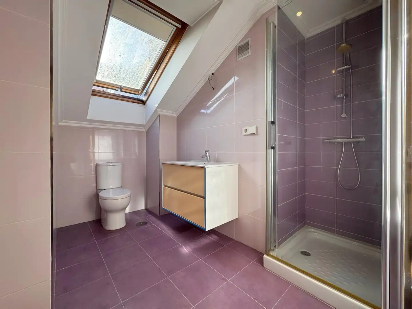 Badezimmer von Wohnung zum Verkauf in Pontevedra Capital  mit Heizung