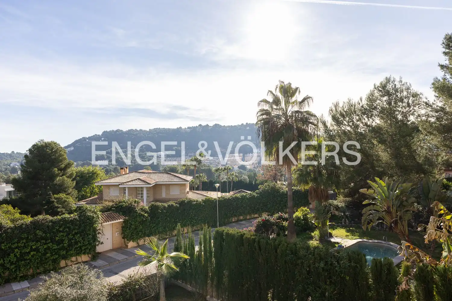 Exterior view of Houses for sale in Chiva  with Air Conditioner, Heating and Private garden