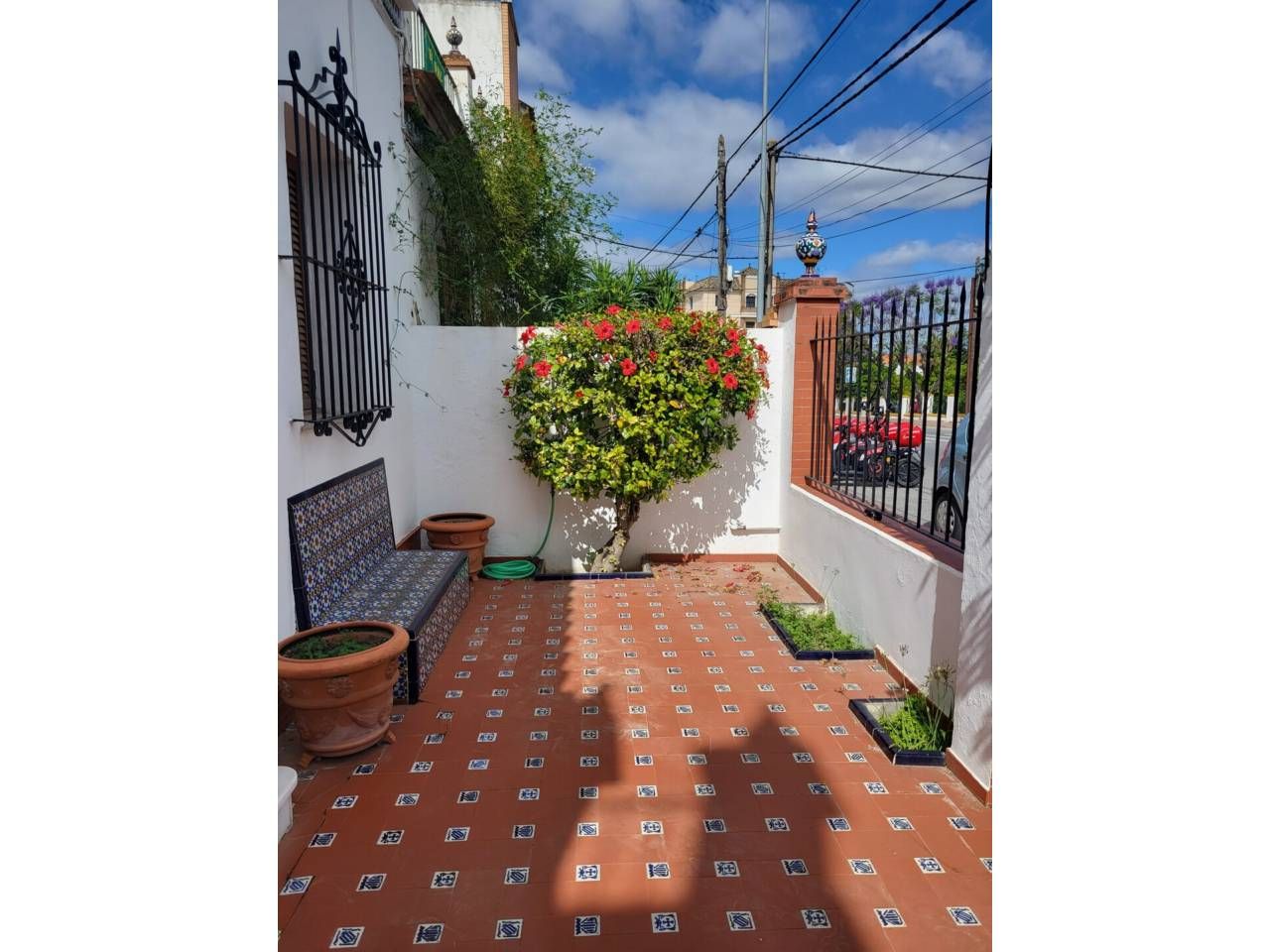 Terrace of House or chalet for sale in Gines  with Air Conditioner, Private garden and Terrace
