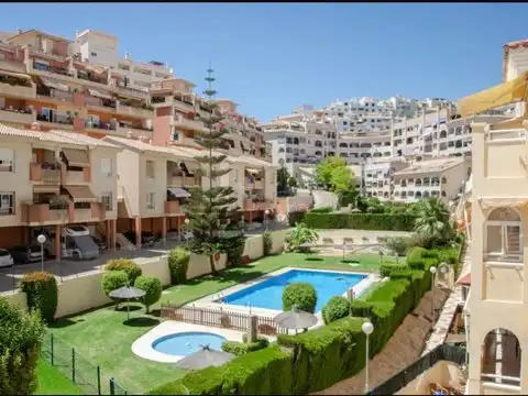 Apartamento con piscina en venta en Torrequebrada, imagen 17