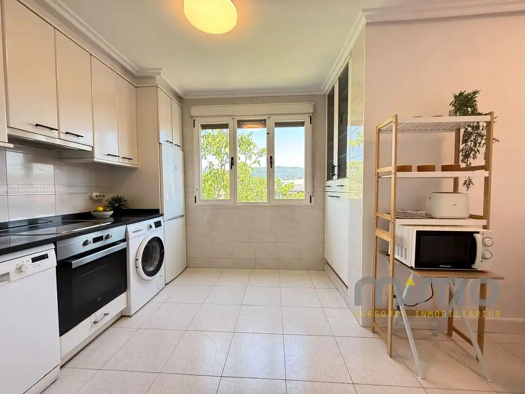 Cocina de Dúplex en venta en Errenteria con Calefacción, Trastero y Balcón