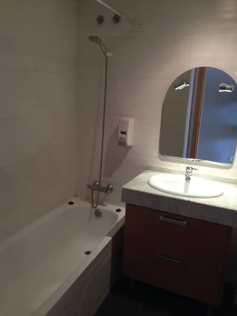 Bany de Pis en venda en Montcada i Reixac amb Aire condicionat i Terrassa