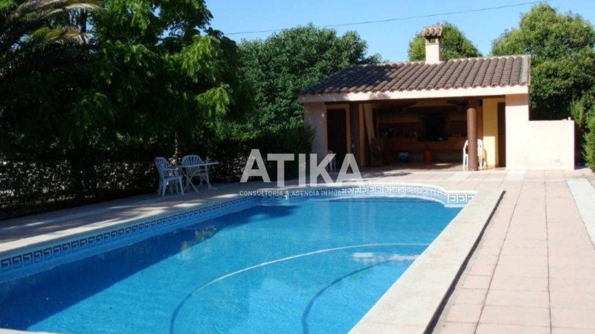 Piscina de Casa o chalet de alquiler en Ontinyent con Aire acondicionado, Calefacción y Jardín privado