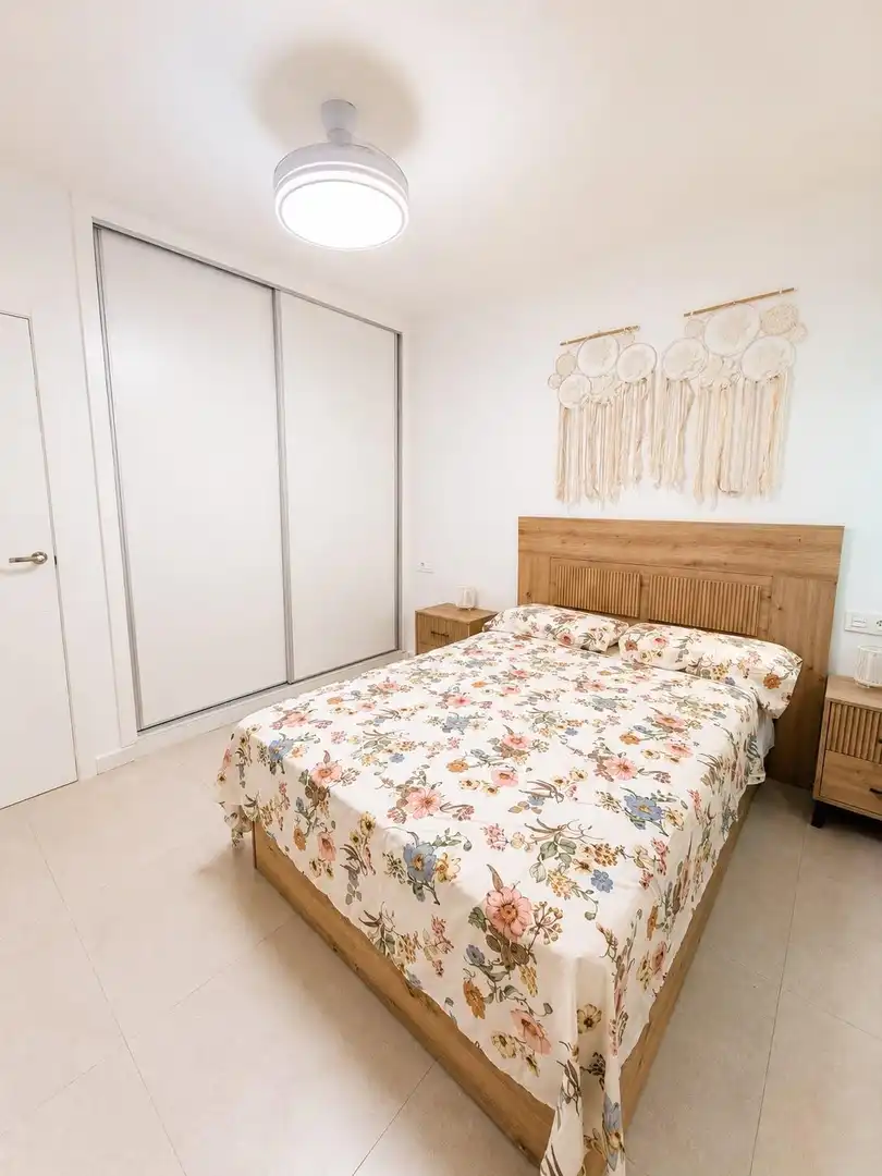 Flat with lift to rent in La Caleta - La Guardia, imagen 12