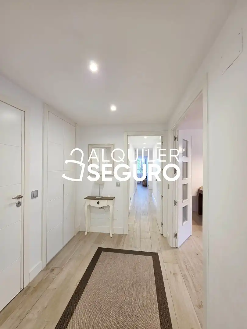 Flat for rent in Boadilla del Monte  with Air Conditioner, Heating and Terrace