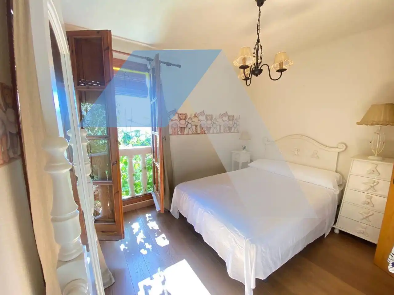 Schlafzimmer von Haus oder Chalet zum Verkauf in Santa Pola mit Klimaanlage, Heizung und Privatgarten