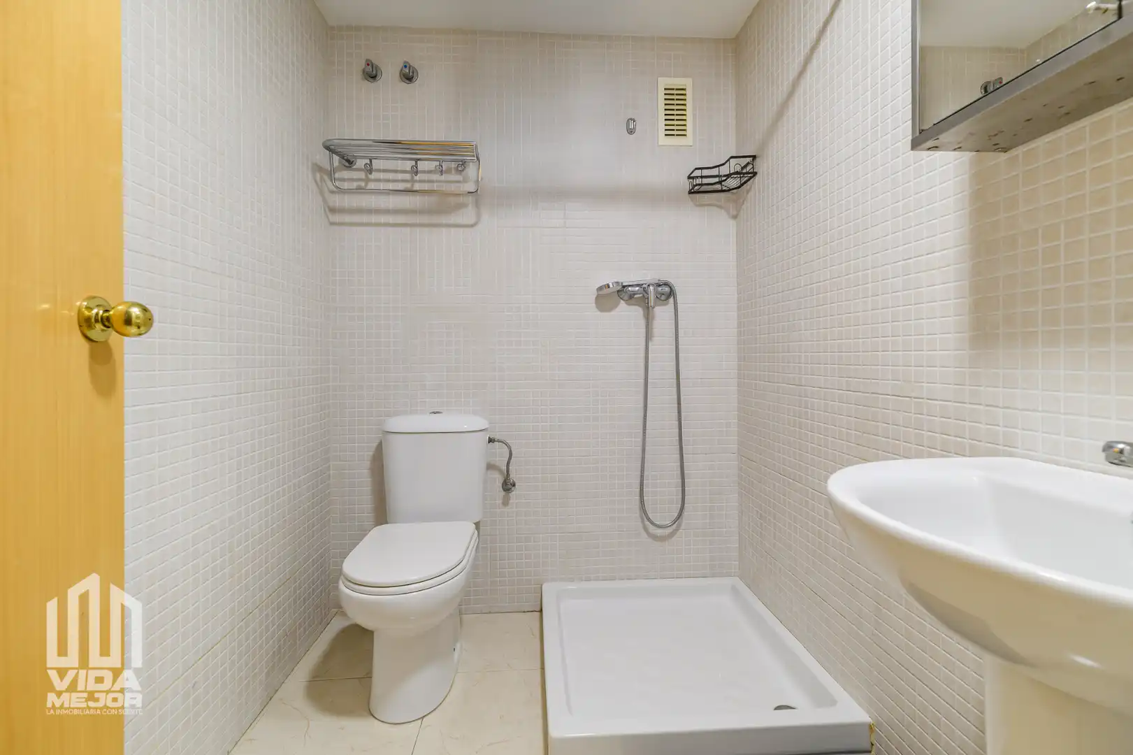 Baño de Piso en venta en Gavà con Balcón