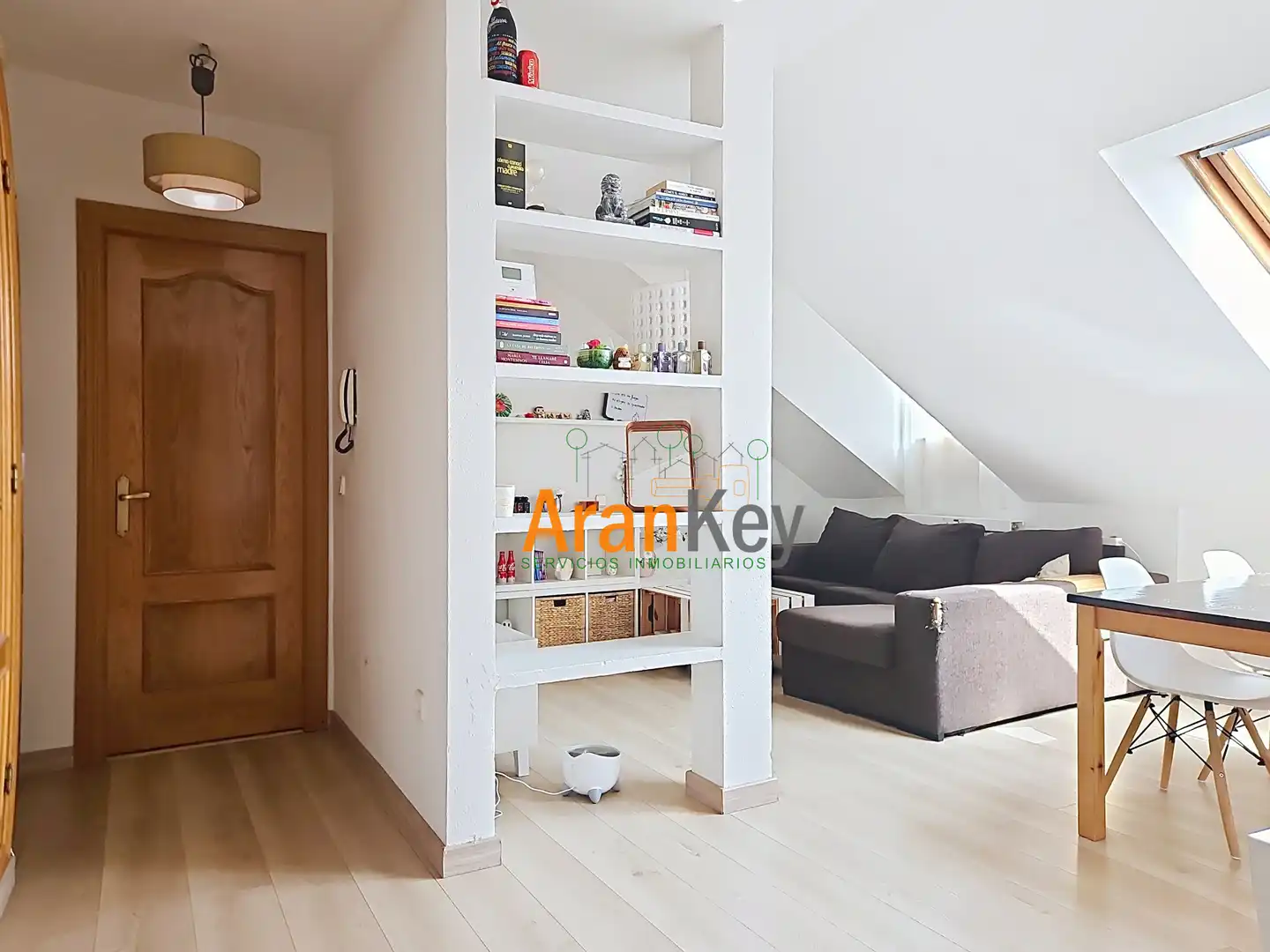 Flat for sale in Aranjuez  with Air Conditioner, Heating and Storage room