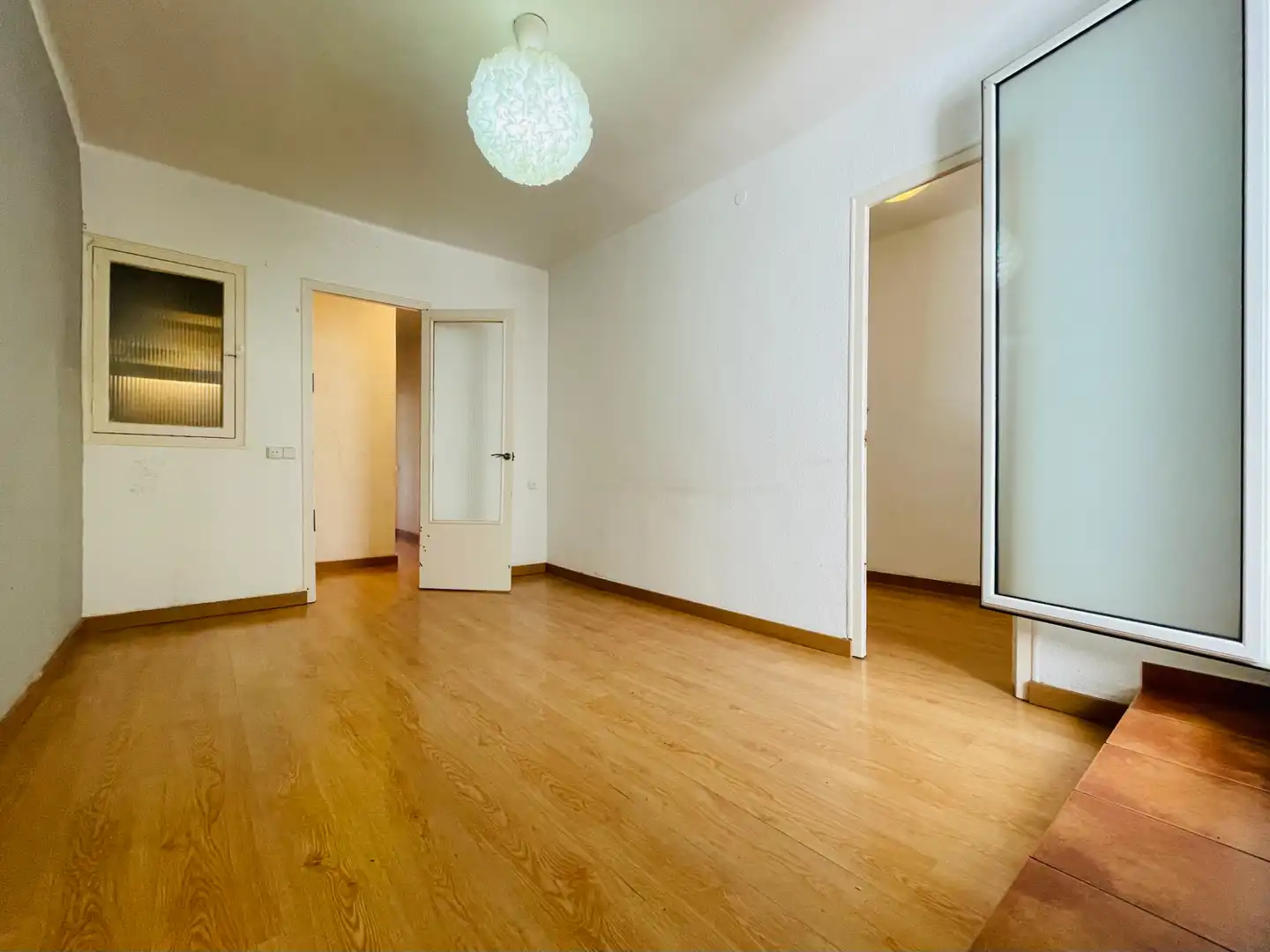 Living room of Flat for rent in Corbera de Llobregat  with Parquet flooring, Oven and Balcony